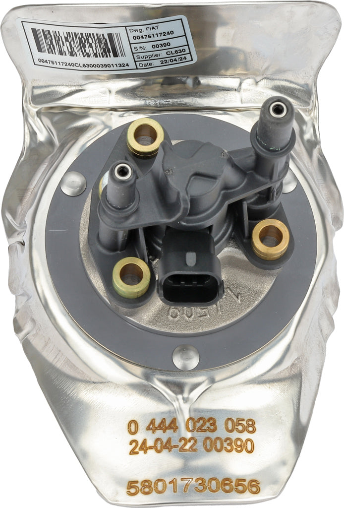 0444023058 Bosch New Bosch DEF Doser Injector, Case New Holland